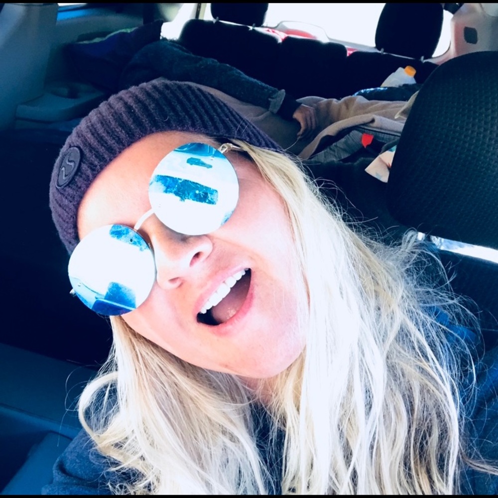 Meet your Posher, Rita